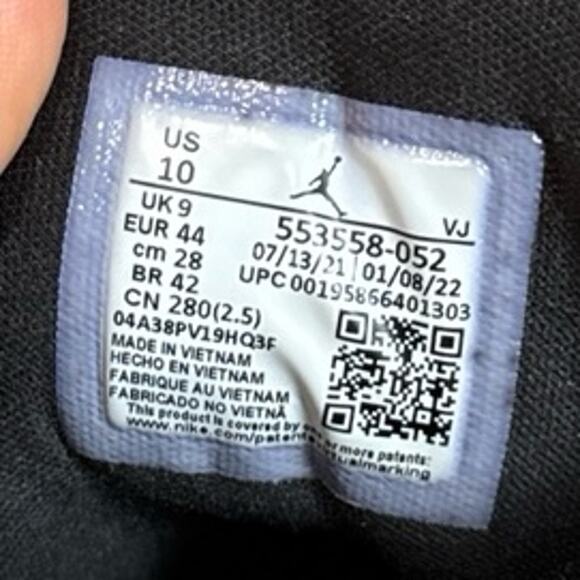 Jordan 1 Low Shadow Toe main image 10